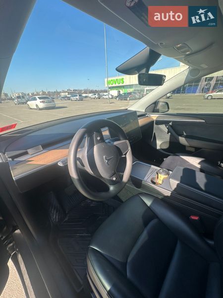 Внедорожник / Кроссовер Tesla Model Y 2023 в Киеве фото 10 Внедорожник / Кроссовер Tesla Model Y 2023 в Киеве