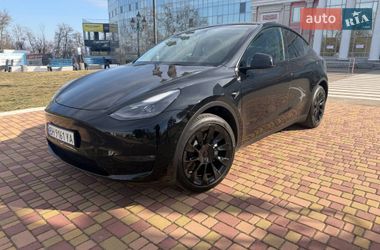 Tesla Model Y  2023