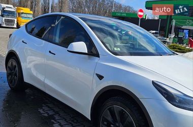 Tesla Model Y  2022