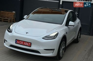 Tesla Model Y  2021
