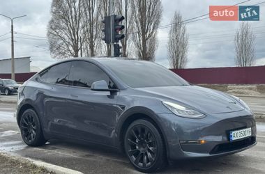 Tesla Model Y 2022