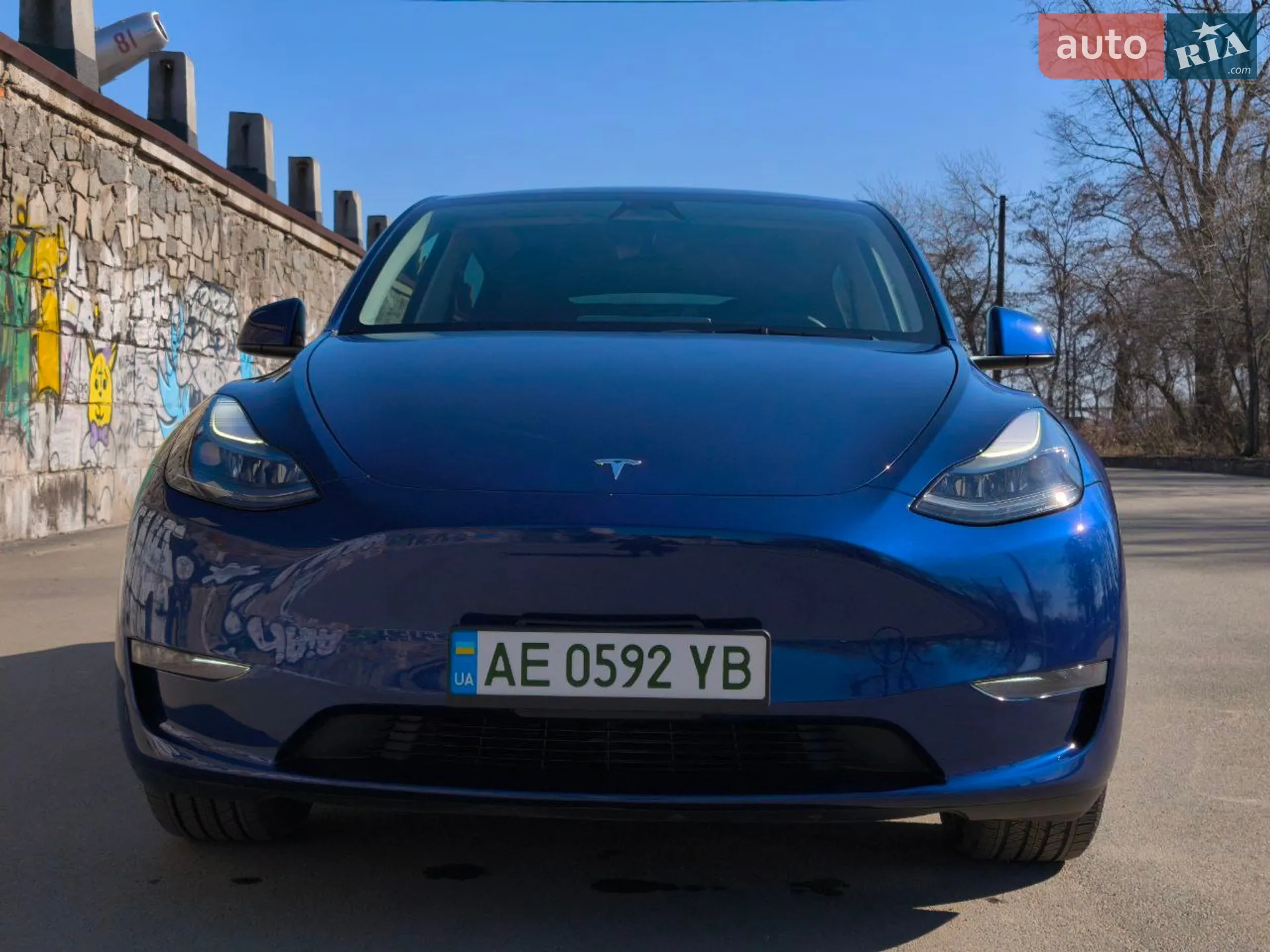 Tesla Model Y 2024 VIN 7SAYGDED5RF082102 фото оголошення 2 з 28
