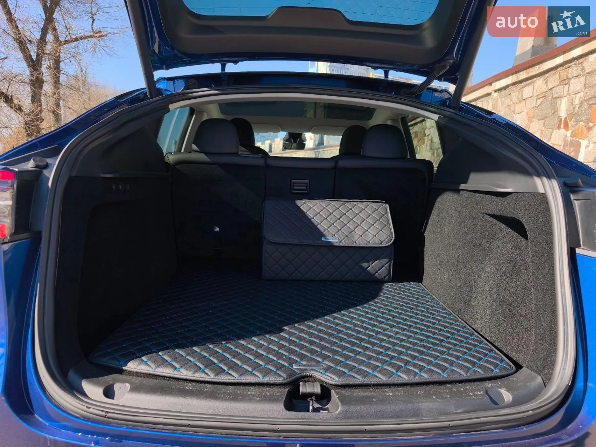 Tesla Model Y 2024 VIN 7SAYGDED5RF082102 фото оголошення 20 з 28