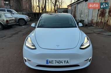 Tesla Model Y 2022