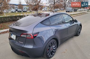 Tesla Model Y  2020