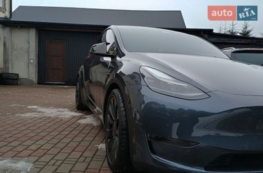 Tesla Model Y  2022