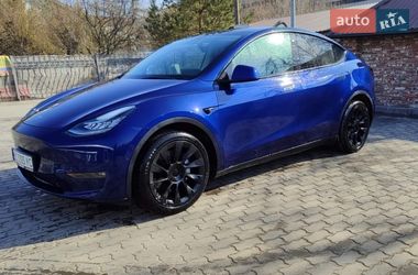 Tesla Model Y  2022