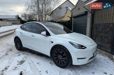 Tesla Model Y 2020