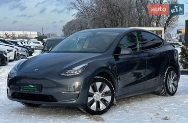 Tesla Model Y  2022