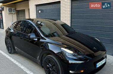 Tesla Model Y 2020