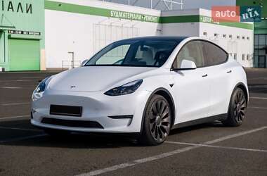 Tesla Model Y  2022