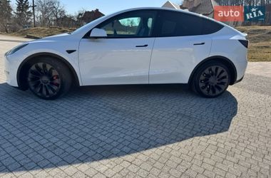 Tesla Model Y  2022