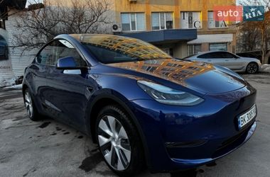 Tesla Model Y  2022