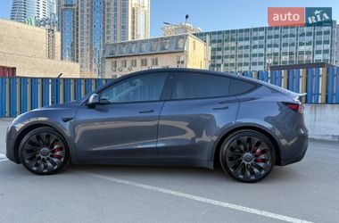 Tesla Model Y  2022