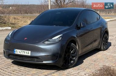 Tesla Model Y  2020