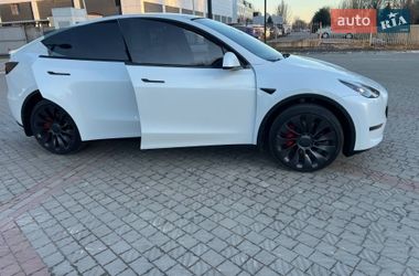 Tesla Model Y 2023