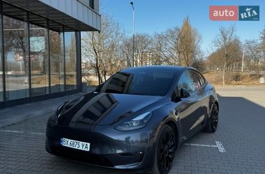 Tesla Model Y  2023