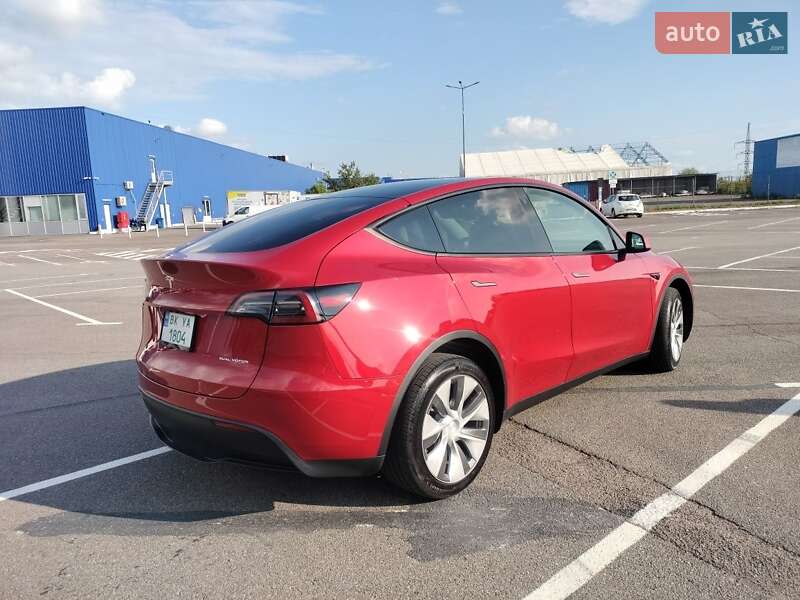 Внедорожник / Кроссовер Tesla Model Y 2023 в Ровно