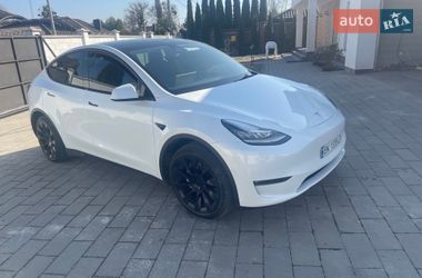 Tesla Model Y  2022