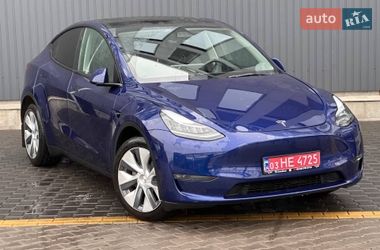 Tesla Model Y  2023