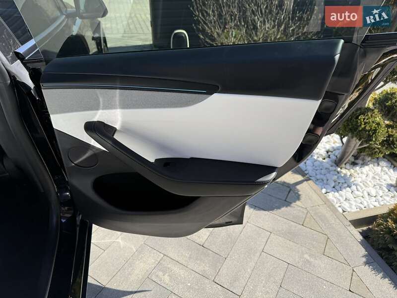 Внедорожник / Кроссовер Tesla Model Y 2025 в Хмельницком фото 19 Внедорожник / Кроссовер Tesla Model Y 2025 в Хмельницком
