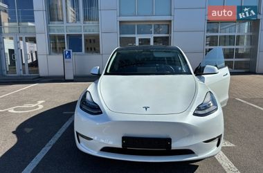 Tesla Model Y  2023