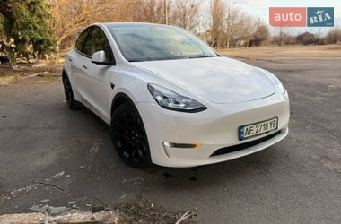 Tesla Model Y  2021
