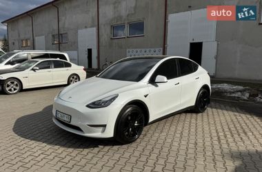 Tesla Model Y  2022
