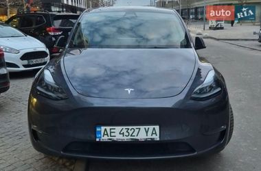 Tesla Model Y  2022