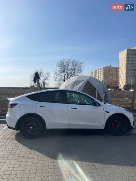 Позашляховик / Кросовер Tesla Model Y 2021 в Чорноморську
