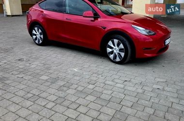 Tesla Model Y  2020