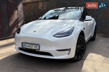 Tesla Model Y 2022