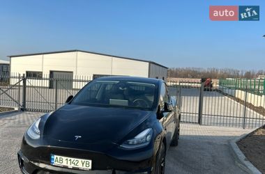 Tesla Model Y  2021
