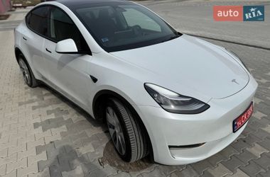 Tesla Model Y 2022