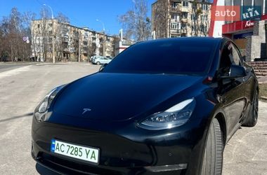 Tesla Model Y 2022