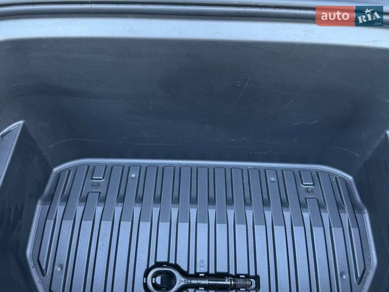 Внедорожник / Кроссовер Tesla Model Y 2021 в Надворной фото 17 Внедорожник / Кроссовер Tesla Model Y 2021 в Надворной