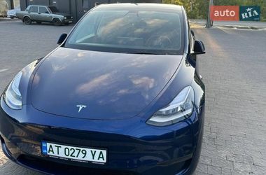 Tesla Model Y  2021