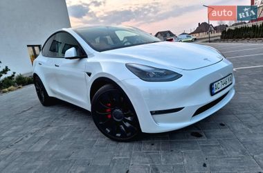 Tesla Model Y  2022