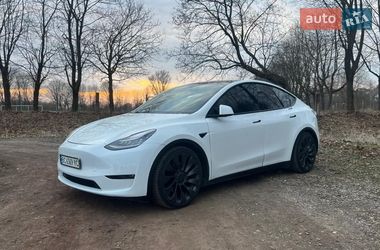Tesla Model Y 2020