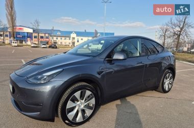 Tesla Model Y  2023