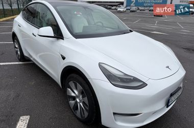 Tesla Model Y  2022