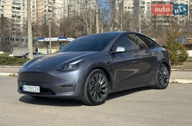 Tesla Model Y 2023