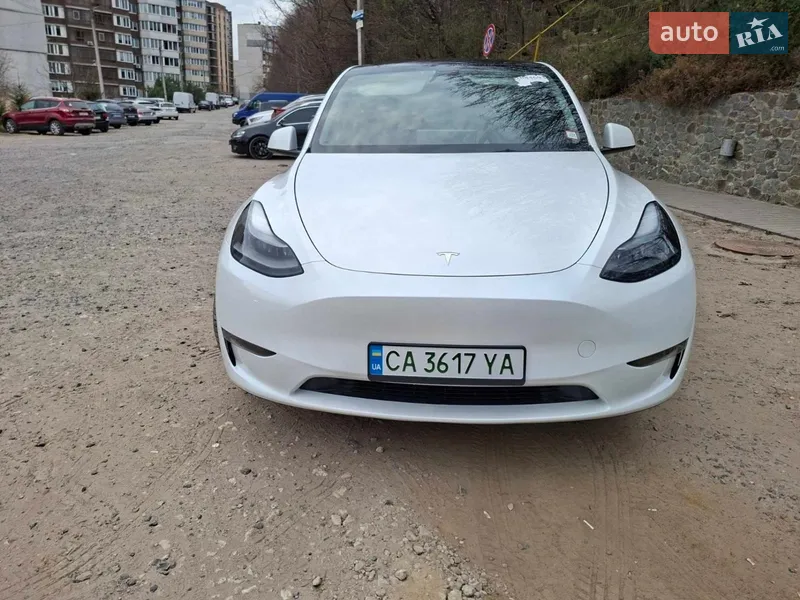 Tesla Model Y