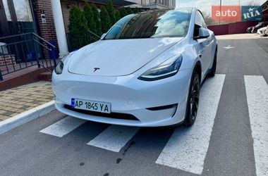 Tesla Model Y 2022