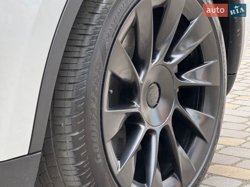 Внедорожник / Кроссовер Tesla Model Y 2021 в Киеве фото 15 Внедорожник / Кроссовер Tesla Model Y 2021 в Киеве