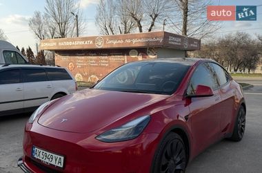 Tesla Model Y  2022