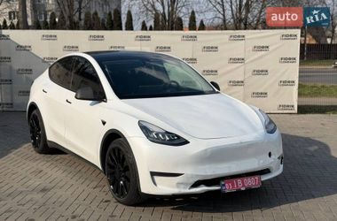 Tesla Model Y 2022