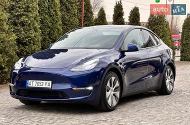 Tesla Model Y  2022