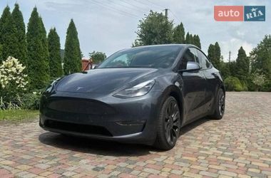 Tesla Model Y  2022