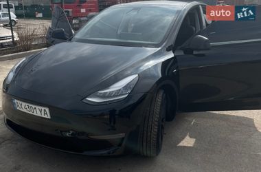 Tesla Model Y 2022